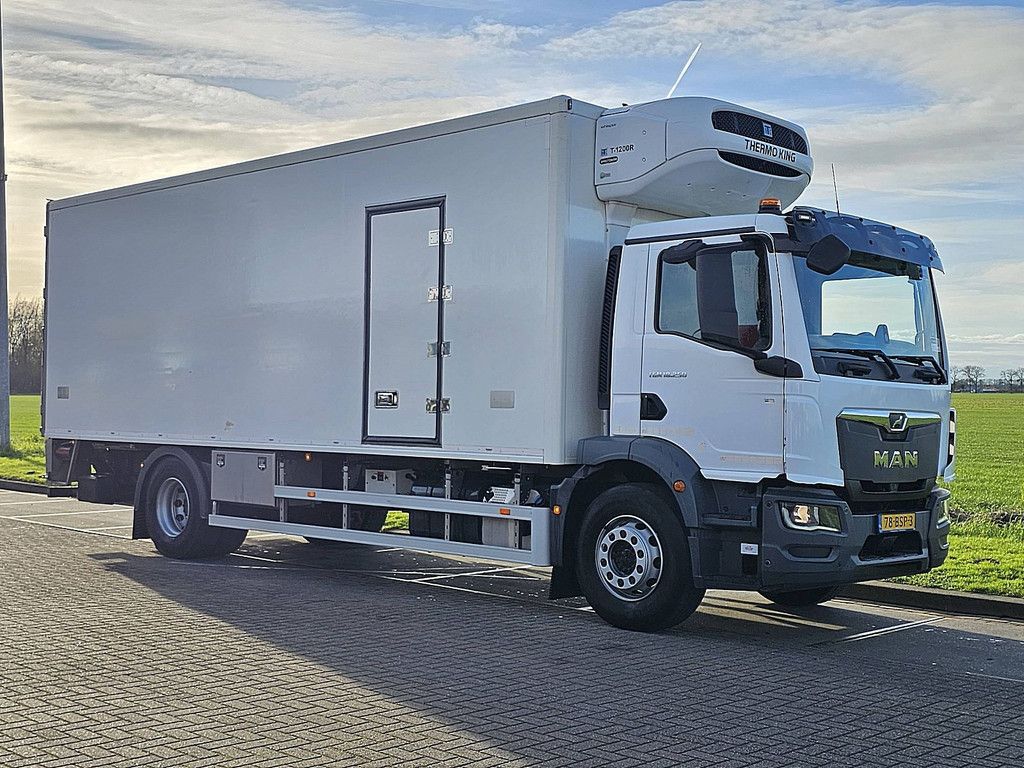 M.A.N. 18.250 TGM bi-temp taillift