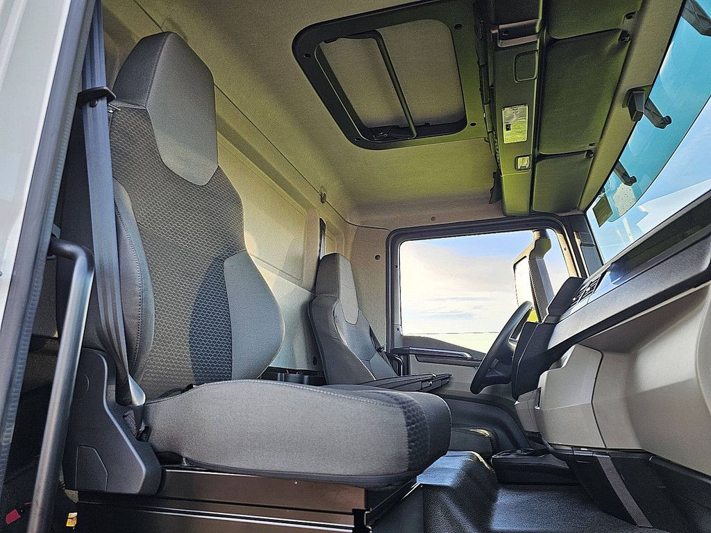 M.A.N. 18.250 TGM bi-temp taillift