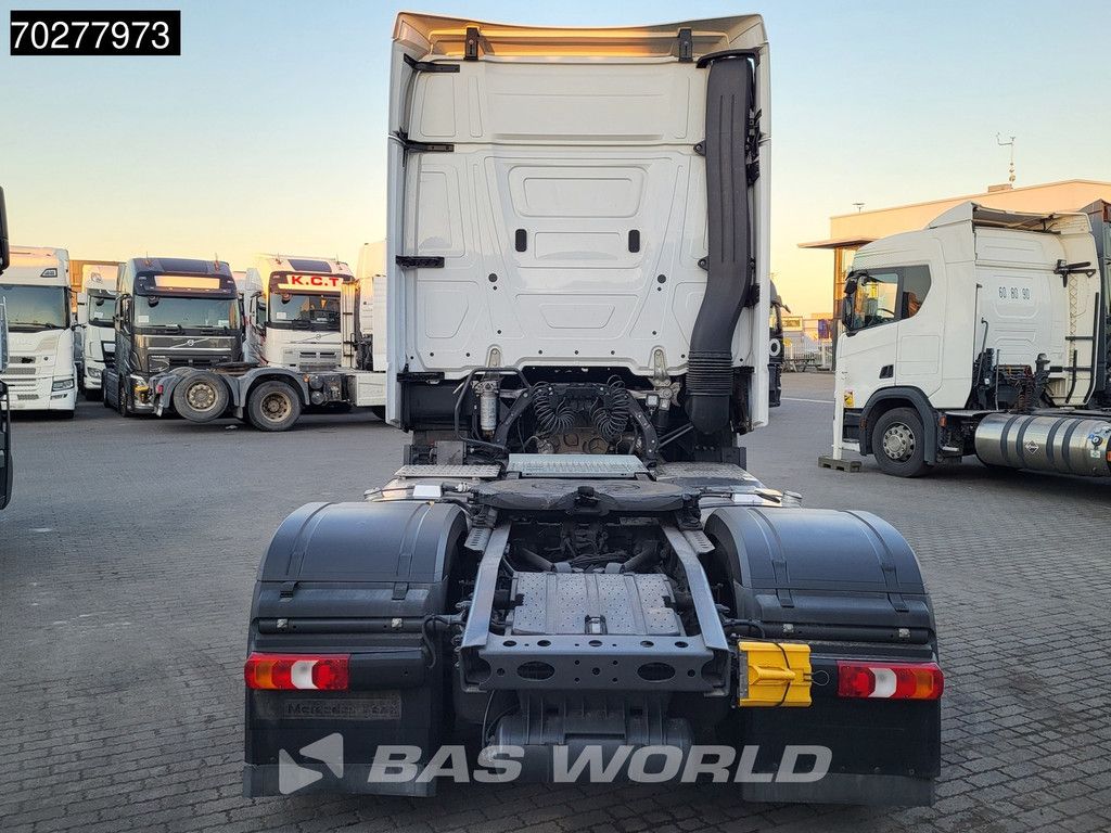 Mercedes Actros Actros 1851 4X2 BigSpace 2x Tanks