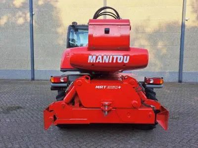 Manitou MRT 2150+ Privilege All-Terrain Rotating Telehandler (2015)
