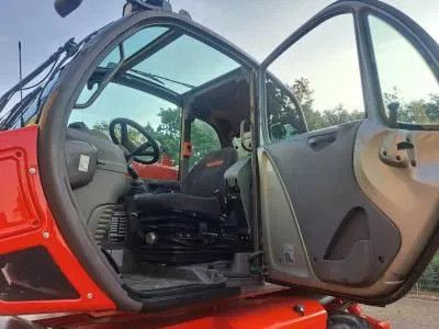 Manitou MRT 2150+ Privilege All-Terrain Rotating Telehandler (2015)