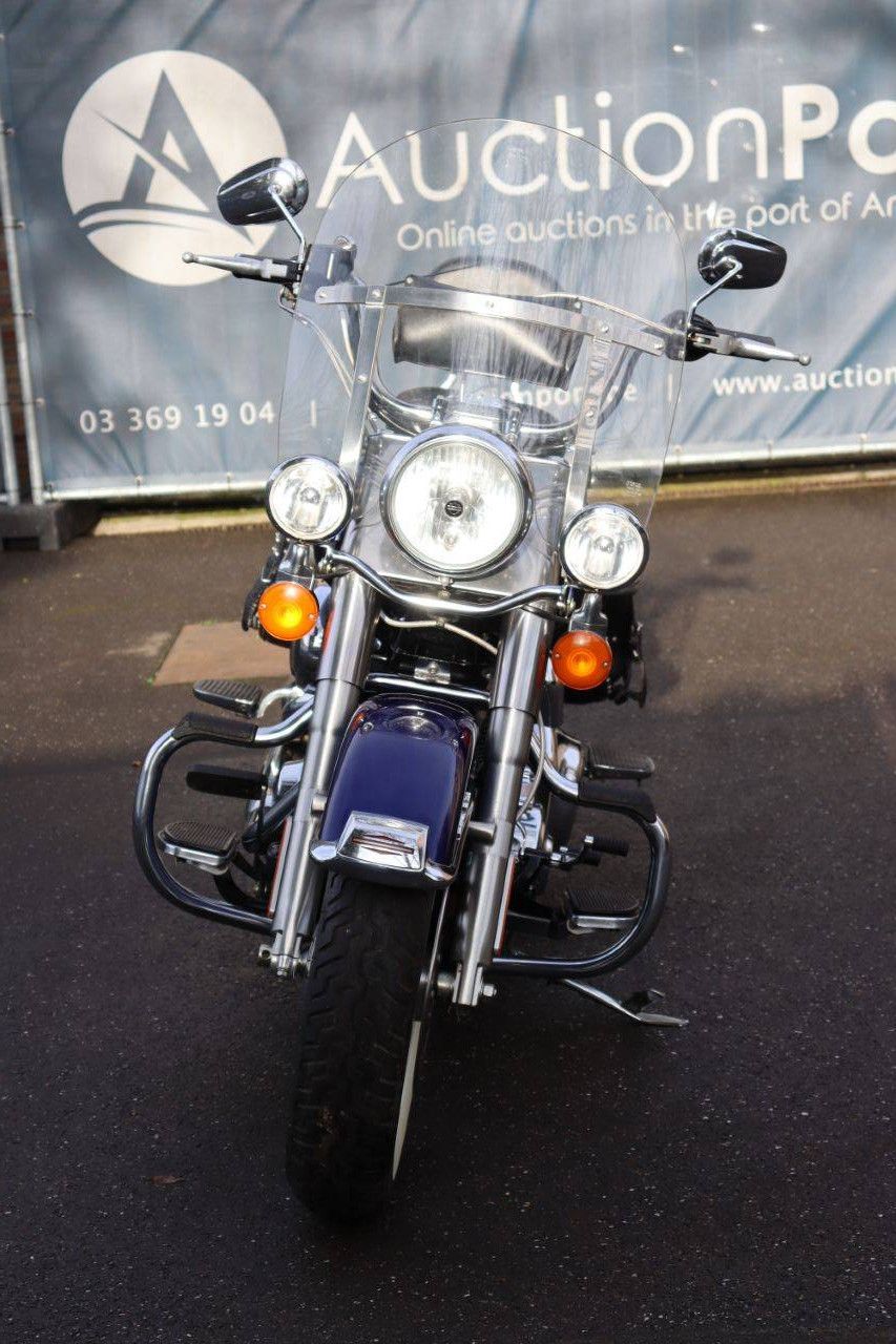 Motorcycle Harley-Davidson Heritage Softail Classic Petrol 2007