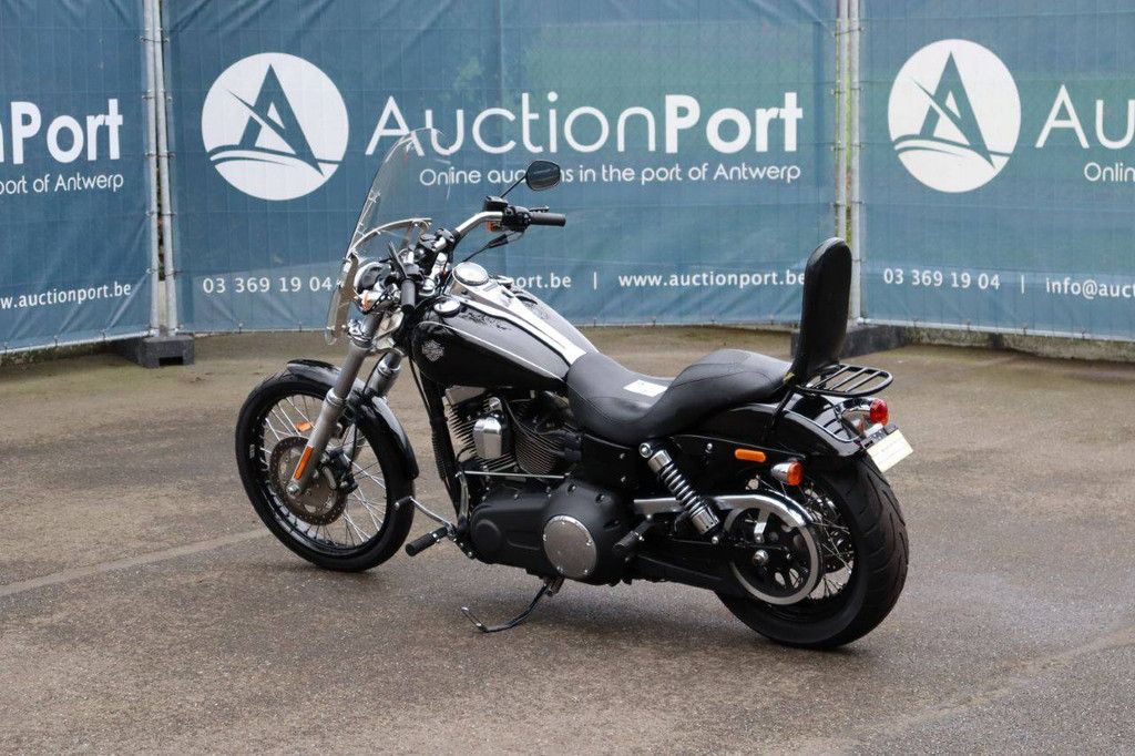 Motorcycle Harley-Davidson Dyna Wide Glide Petrol 2010