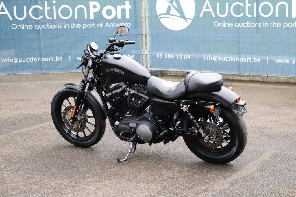 Motor Harley-Davidson Sporster XL 883 Iron Benzine 2012