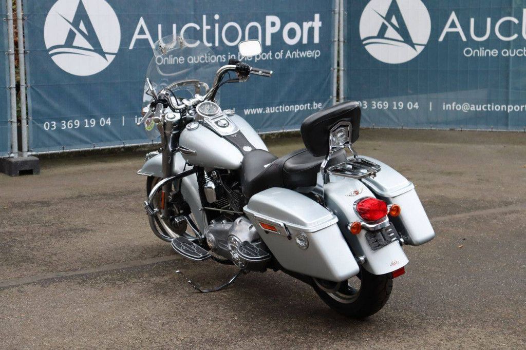 Motorcycle Harley-Davidson Dyna Switchback Petrol 2012