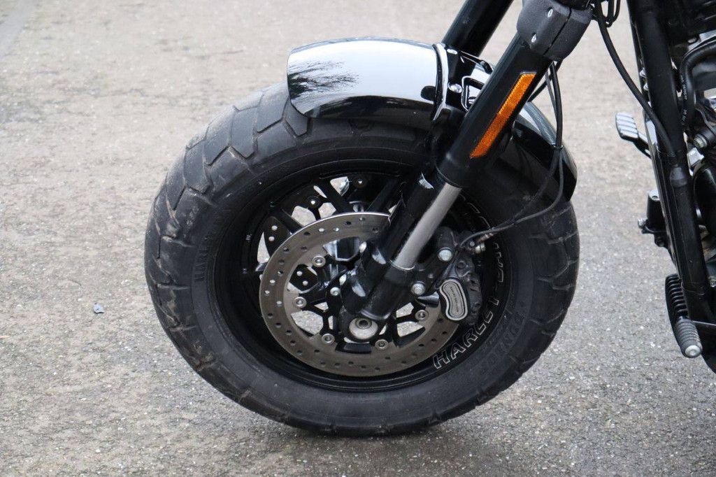 Motorrad Harley-Davidson Fat Bob Benzin 2018 (Margin)