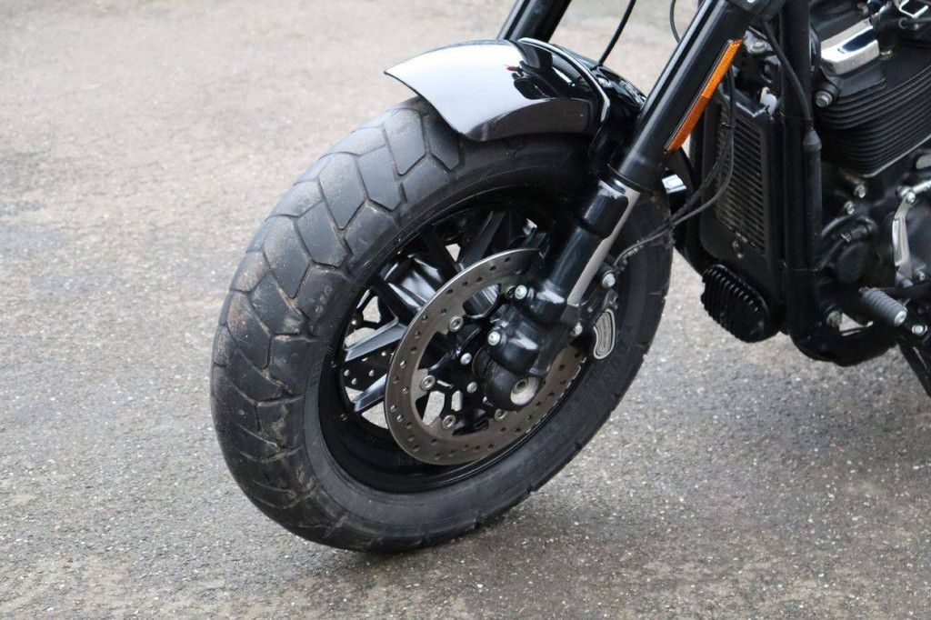 Motorrad Harley-Davidson Fat Bob Benzin 2018 (Margin)