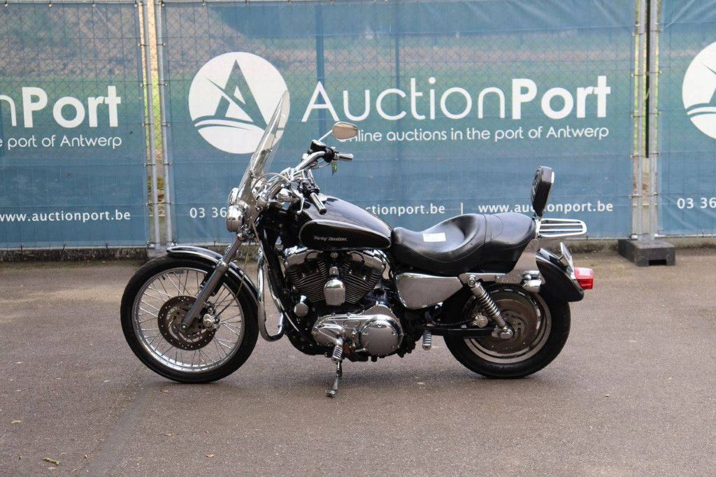 Harley-Davidson Sportster XL1200 Custom Benzin 2006