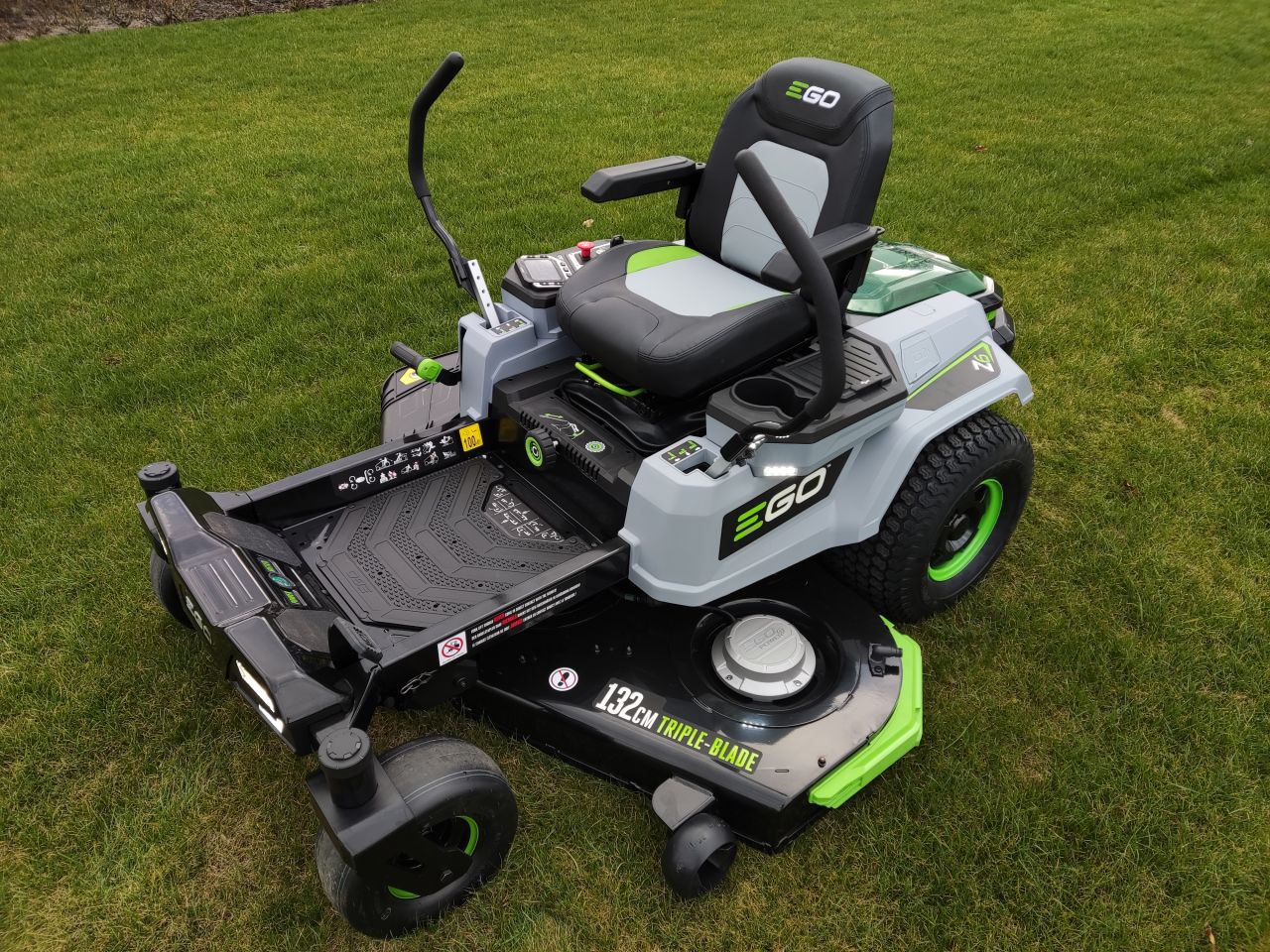 DECEMBER ACTIE Nieuwe EGO zitmaaiers (gratis KETTINGZAAGKIT)