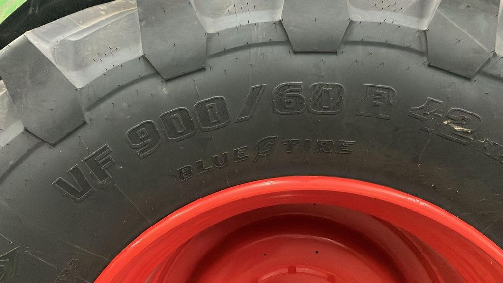 Set Wielen Trelleborg 900/60R42 en 710/60R34 WG4269