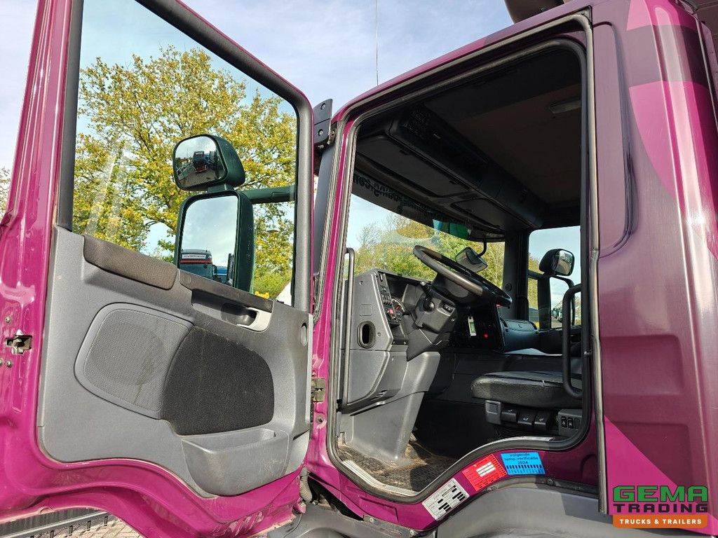 Scania P230 4x2 Dagcab Euro5 - Koel-VriesBak 7.55m + Carrier Supra 950MT + Laadklep 2000kg