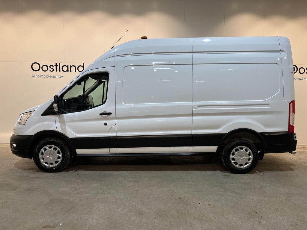 Ford Transit 350 2.0 TDCI L3H3 Trend 170 PK / Euro 6 / Airco / CarPlay / Cruise Control / Camera / Trekhaak / 28.400 KM !!