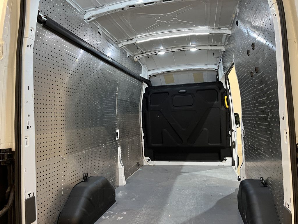 Ford Transit 350 2.0 TDCI L3H3 Trend 170 PK / Euro 6 / Airco / CarPlay / Cruise Control / Camera / Trekhaak / 28.400 KM !!