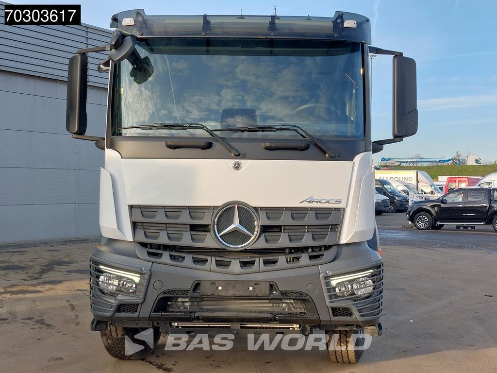 Mercedes Arocs 3340 6X4 NEW EURO 5 Chassis Steel Suspension Big-Axle Automatic