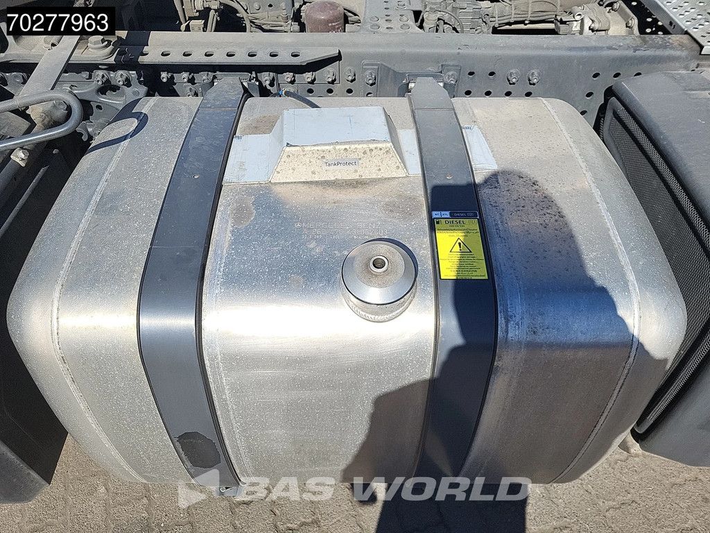 Mercedes Actros Actros 1851 4X2 BigSpace 2x Tanks