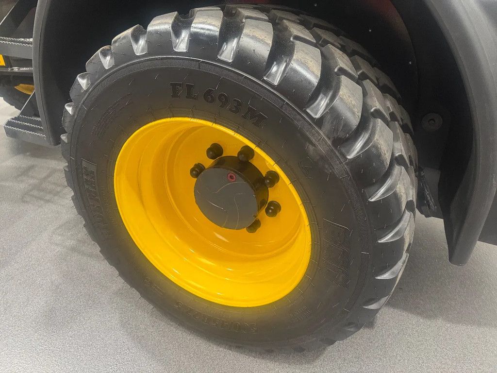 Komatsu WA80M-8E0 DEMO