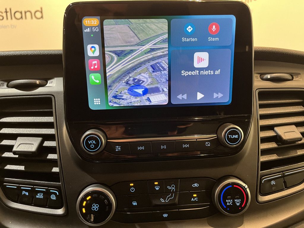 Ford Transit 330 2.0 TDCI L3H2 130 PK Trend MHEV / Servicebus / Inrichting / Euro 6 / Airco / Camera / Navigatie / Cruise Control / Trekhaak / Imperiaal / 3-Zits / 74.000 KM !!