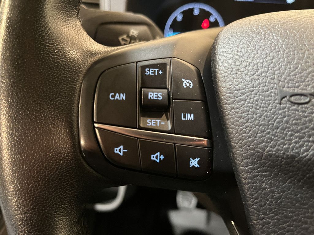 Ford Transit 330 2.0 TDCI L3H2 130 PK Trend MHEV / Servicebus / Inrichting / Euro 6 / Airco / Camera / Navigatie / Cruise Control / Trekhaak / Imperiaal / 3-Zits / 74.000 KM !!