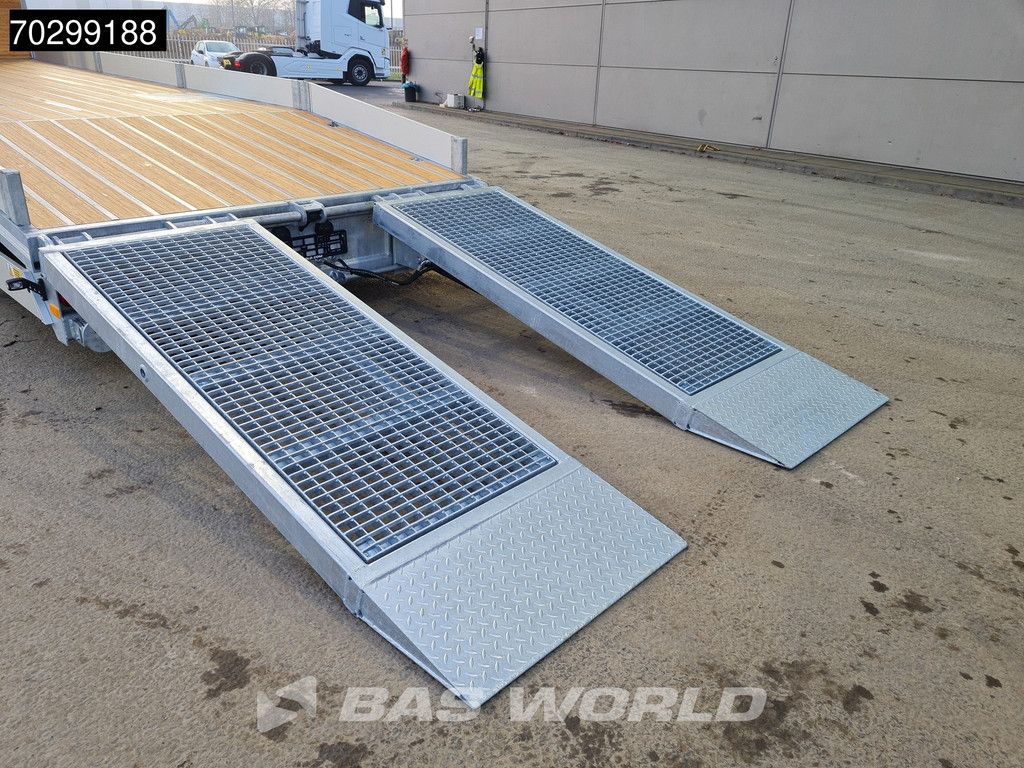 Mercedes Actros 1827 4X2 NEW! 18tons Machine transporter Oprijwagen Hydraulic ramps Air suspension