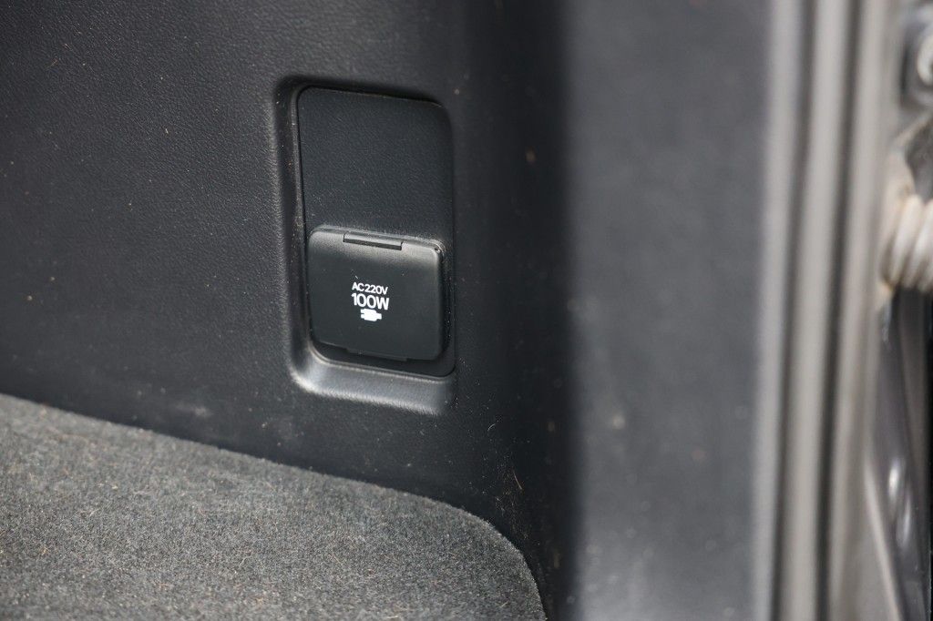 Toyota Landcruiser 150 2.8 D-4D 5DRS VX A/T VAN