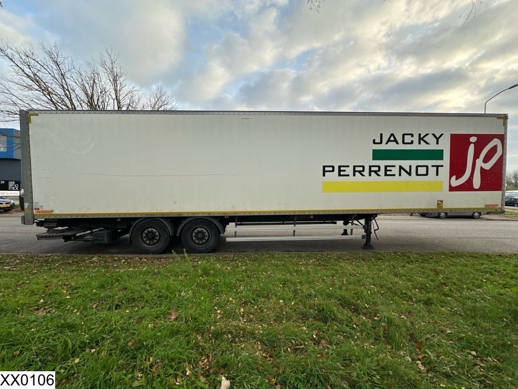 Fruehauf gesloten bak Dhollandia