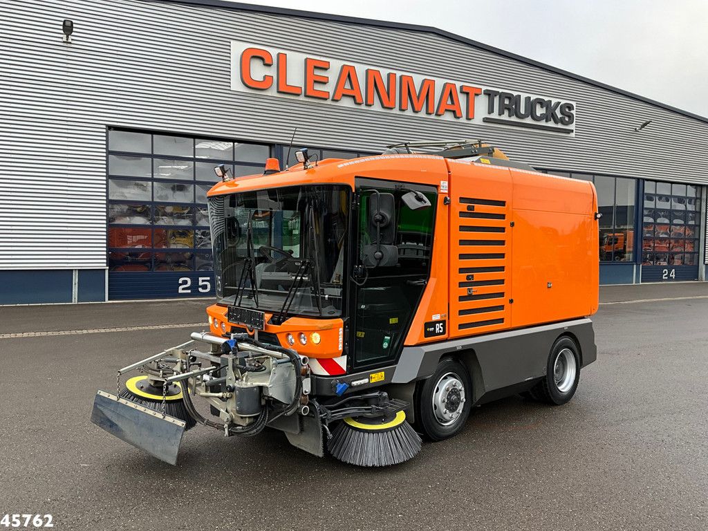 Ravo 580 Euro 6 with 3-rd brush