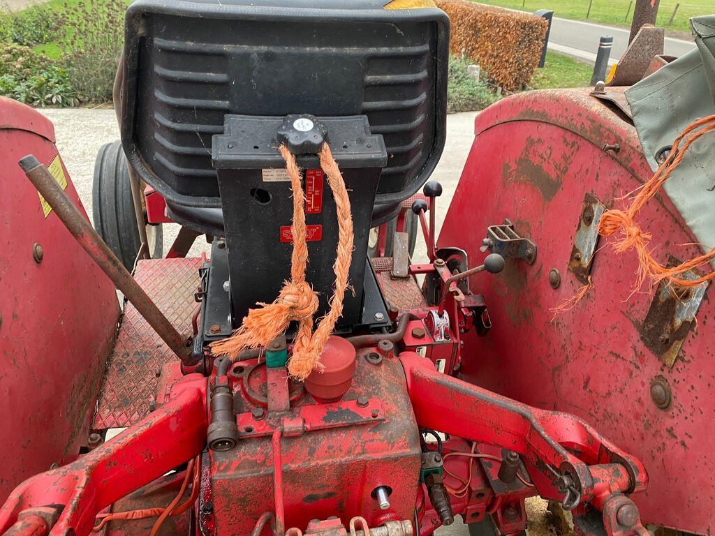 International 633 kenteken kruip tractor