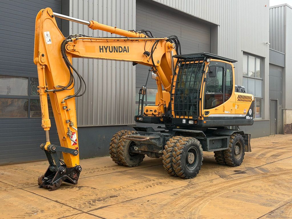 Hyundai Robex 180W-9A