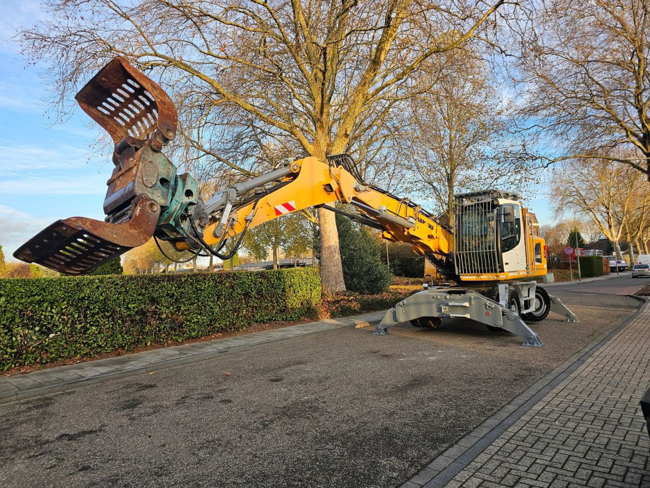 Liebherr LH 22M Met Dehaco Sorteerklem