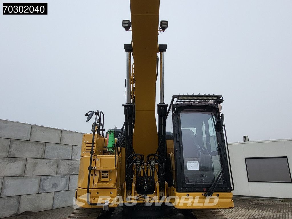 Caterpillar 335 FL CR OilQuick - 3 Buckets