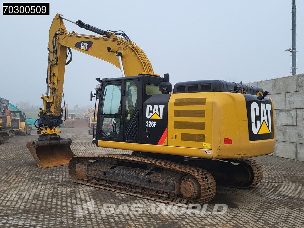 Caterpillar 326 F L