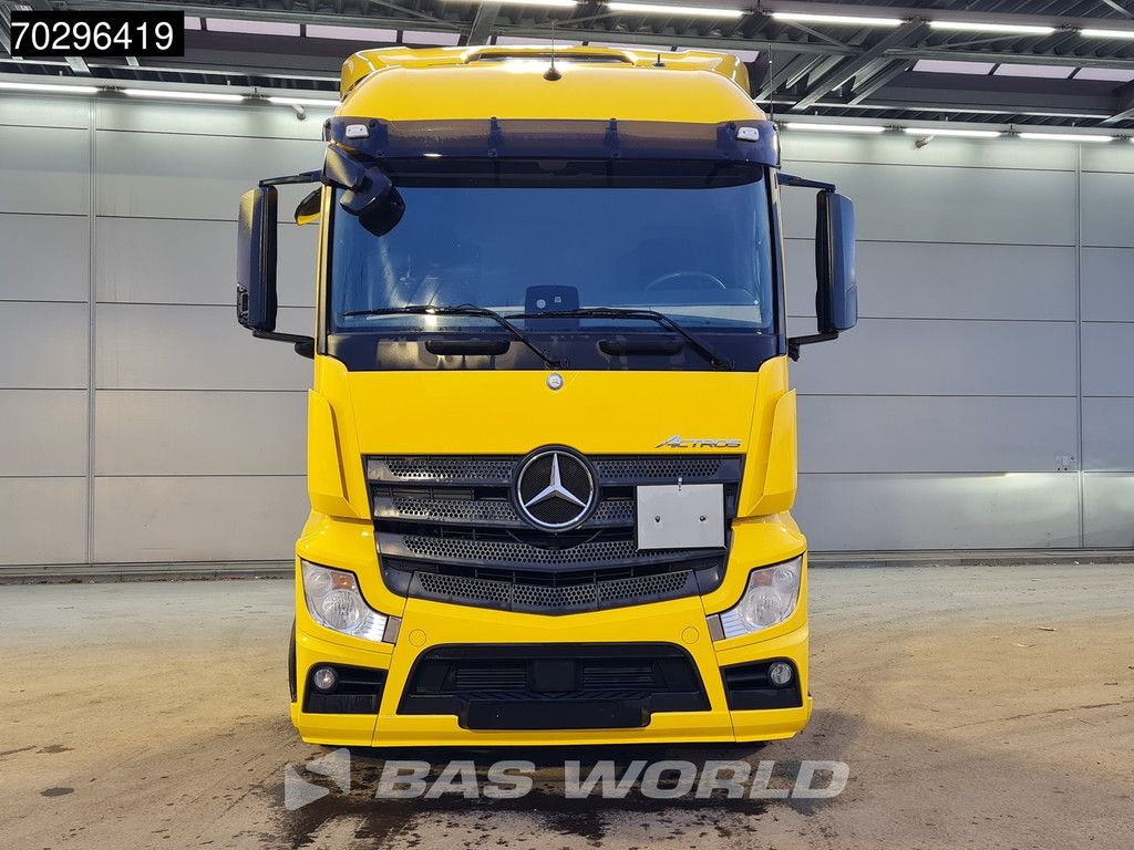 Mercedes Actros 1843 4X2 StreamSpace