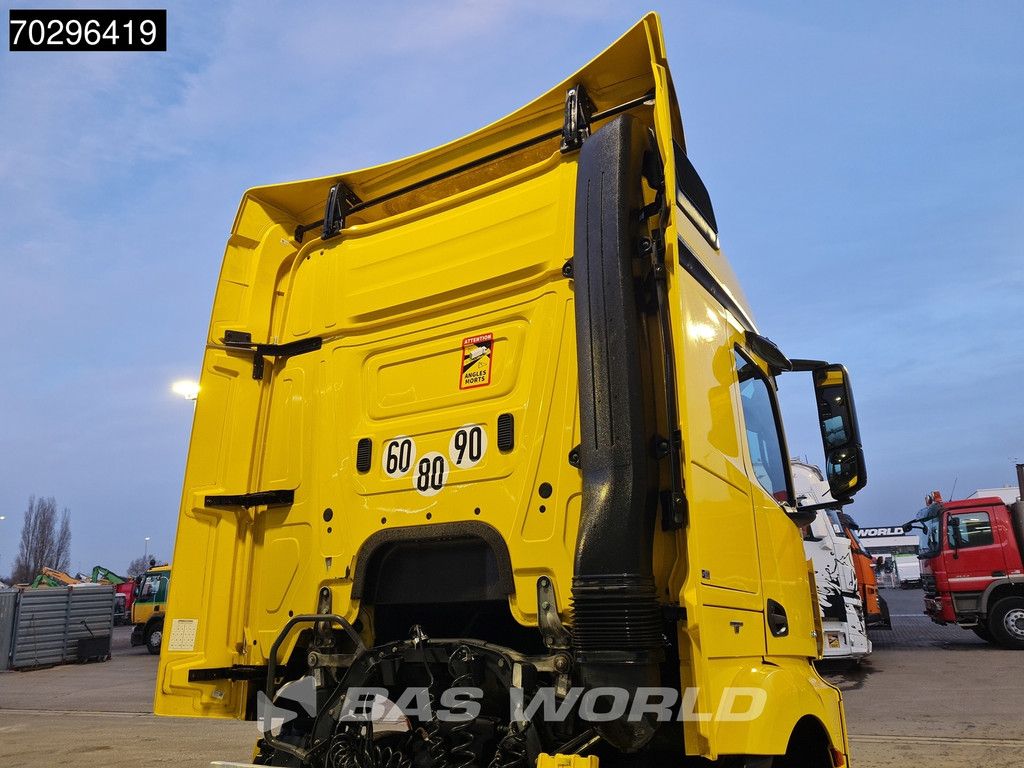 Mercedes Actros 1843 4X2 StreamSpace