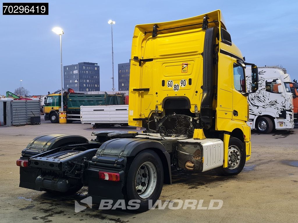 Mercedes Actros 1843 4X2 StreamSpace