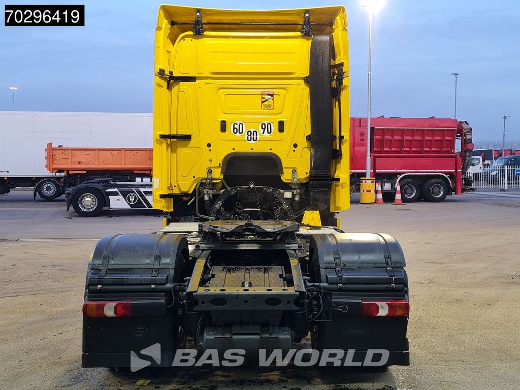 Mercedes Actros 1843 4X2 StreamSpace