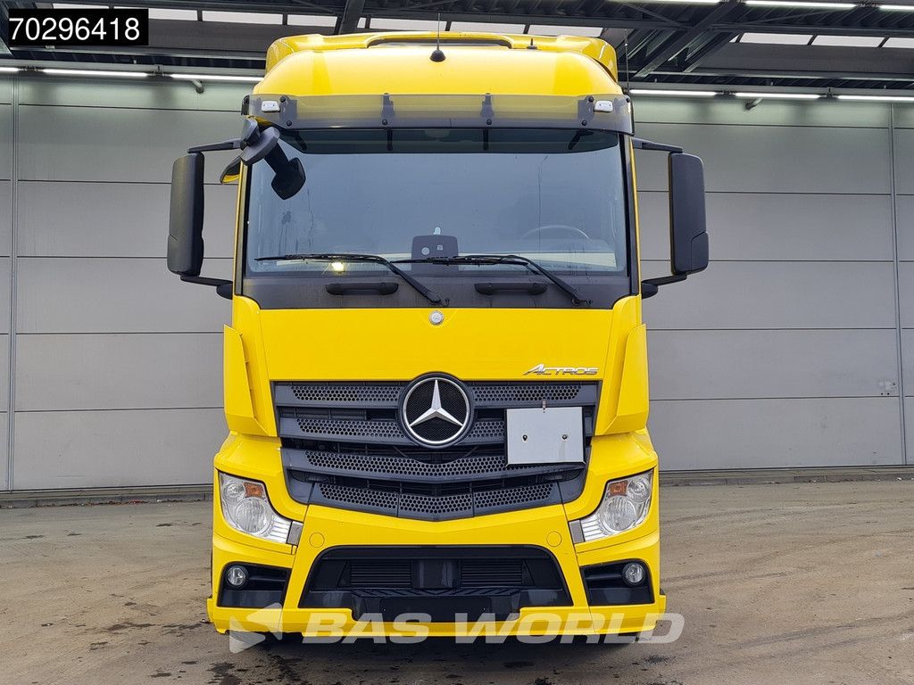 Mercedes Actros 1843 4X2 StreamSpace