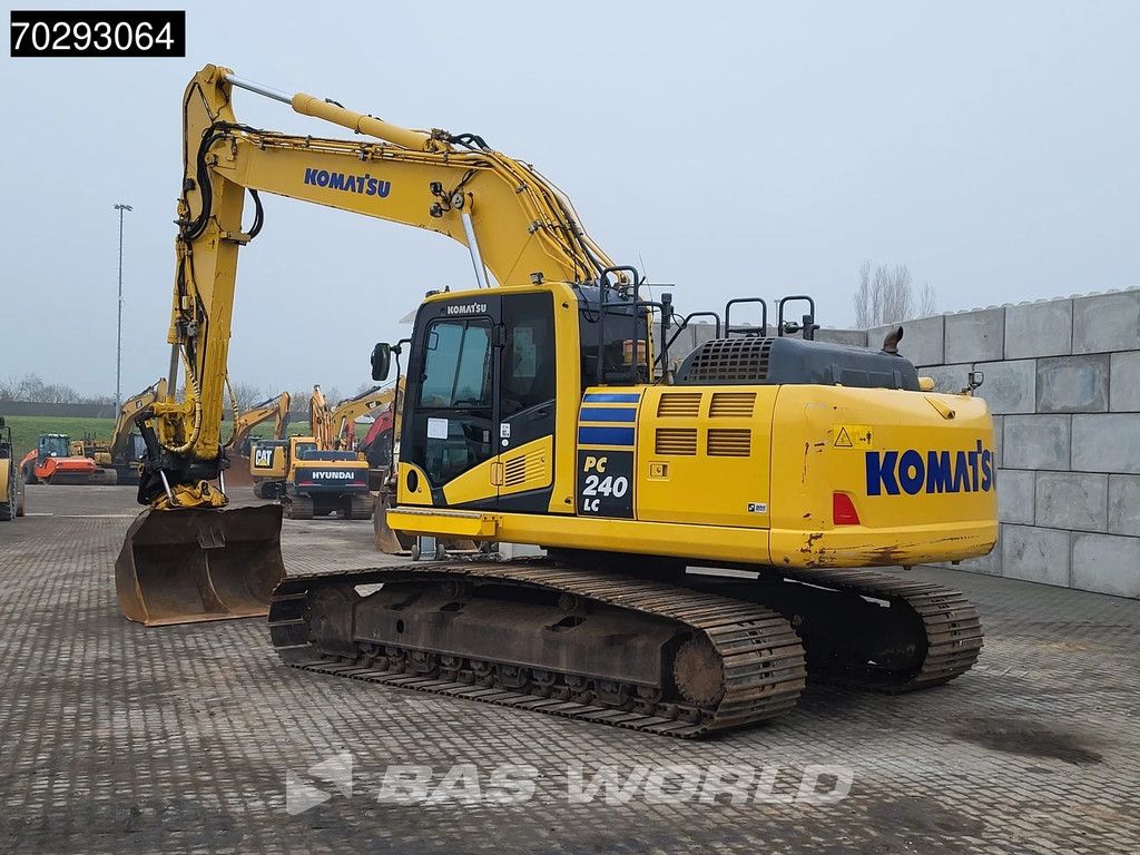 Komatsu PC240 LC-10