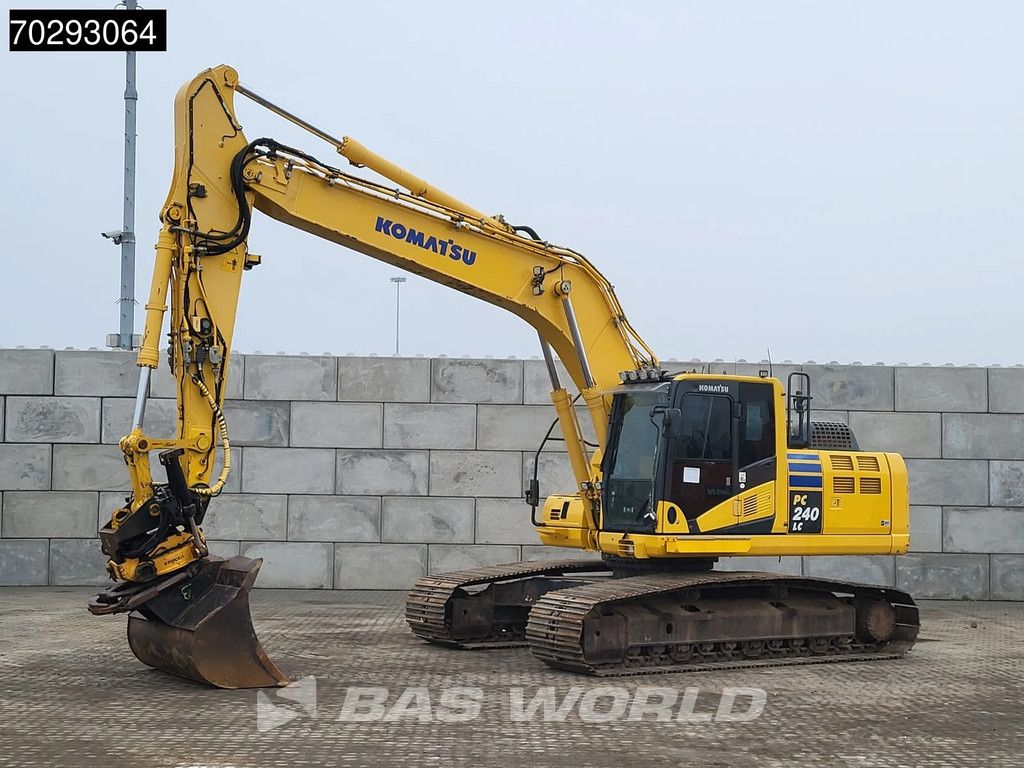 Komatsu PC240 LC-10