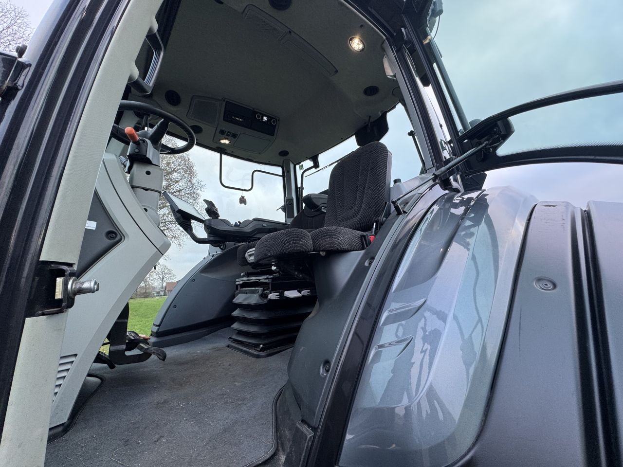 Valtra T174 Direct Smart touch Zeer netjes & compleet uitgevoerd