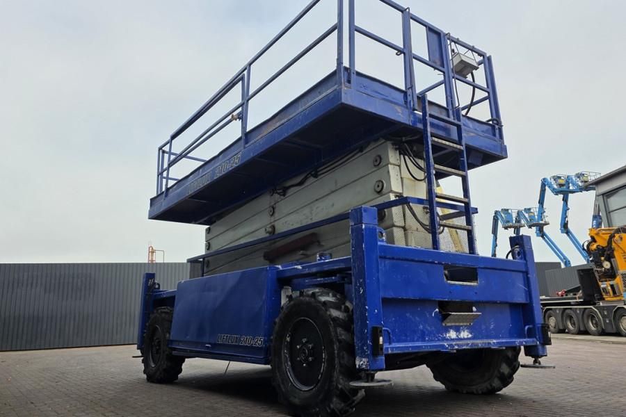 Liftlux SL210-25D4WDS/P Diesel, Hydraulic Deck Extension,