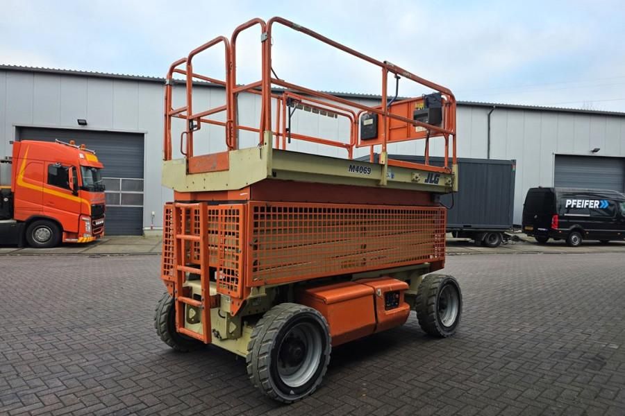 JLG M4069 Hybrid, 14.2m Working Height, 360kg Capacity