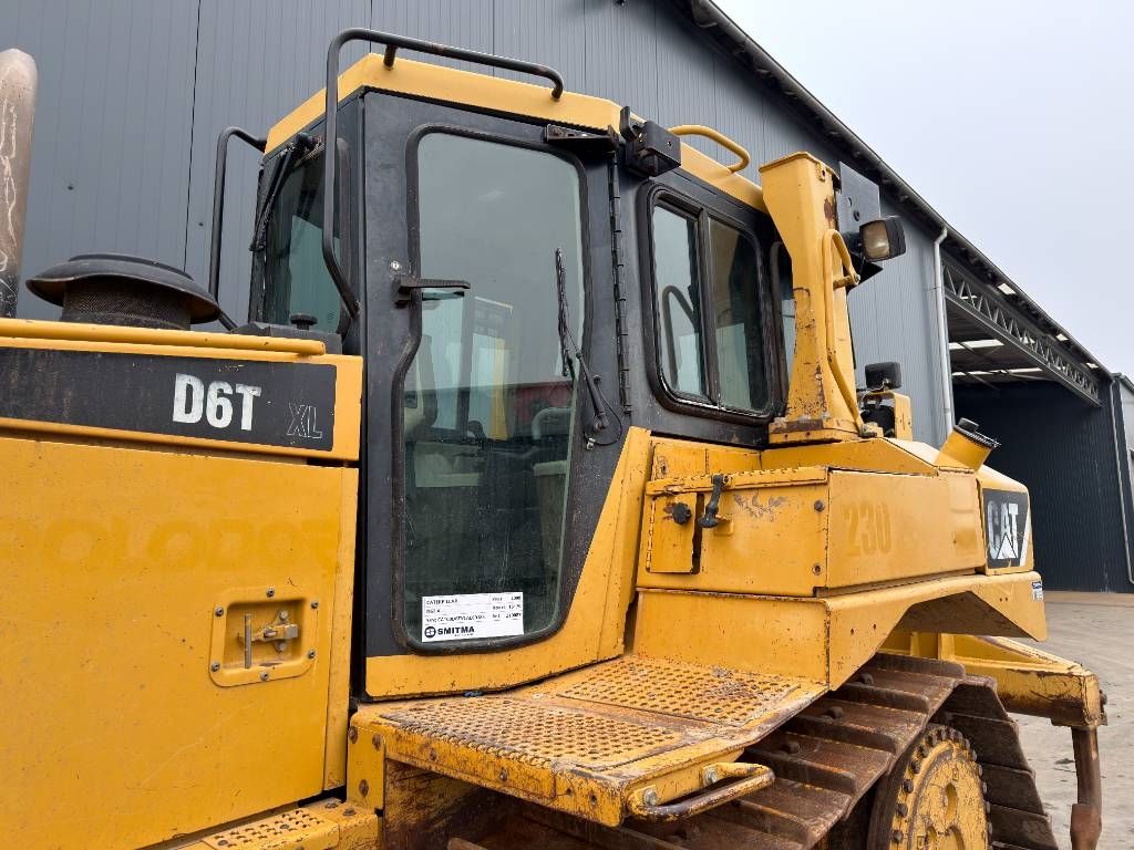 CAT D6T XL