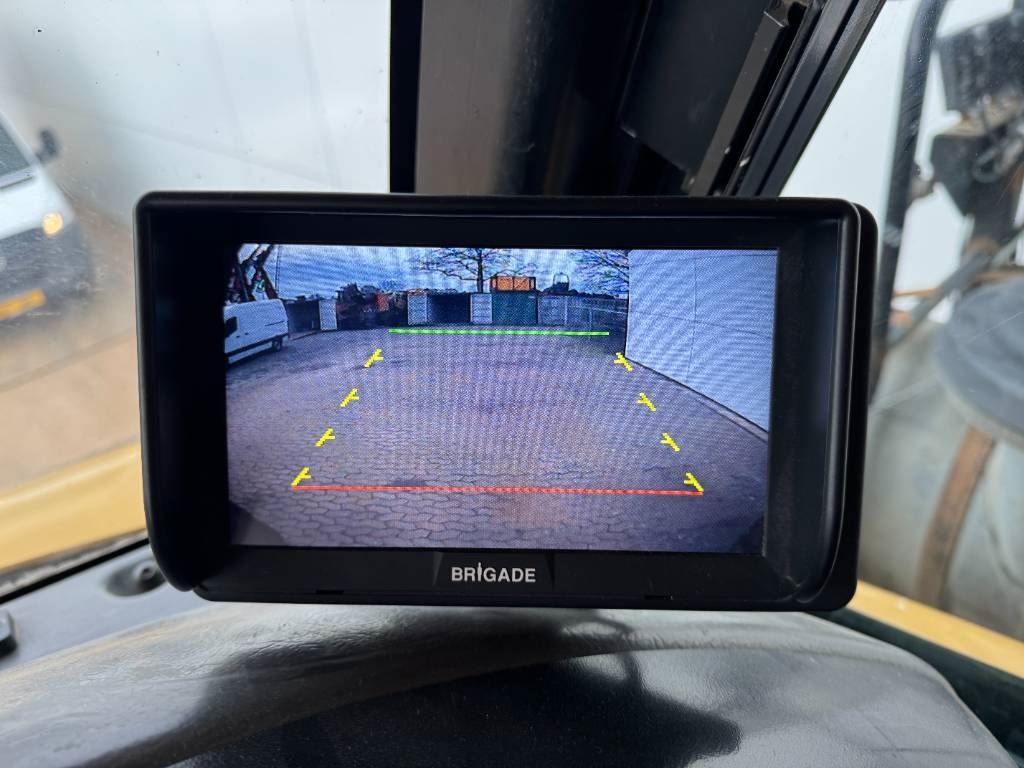 CAT 772 - CE + EPA Certified / Automatic Greasing