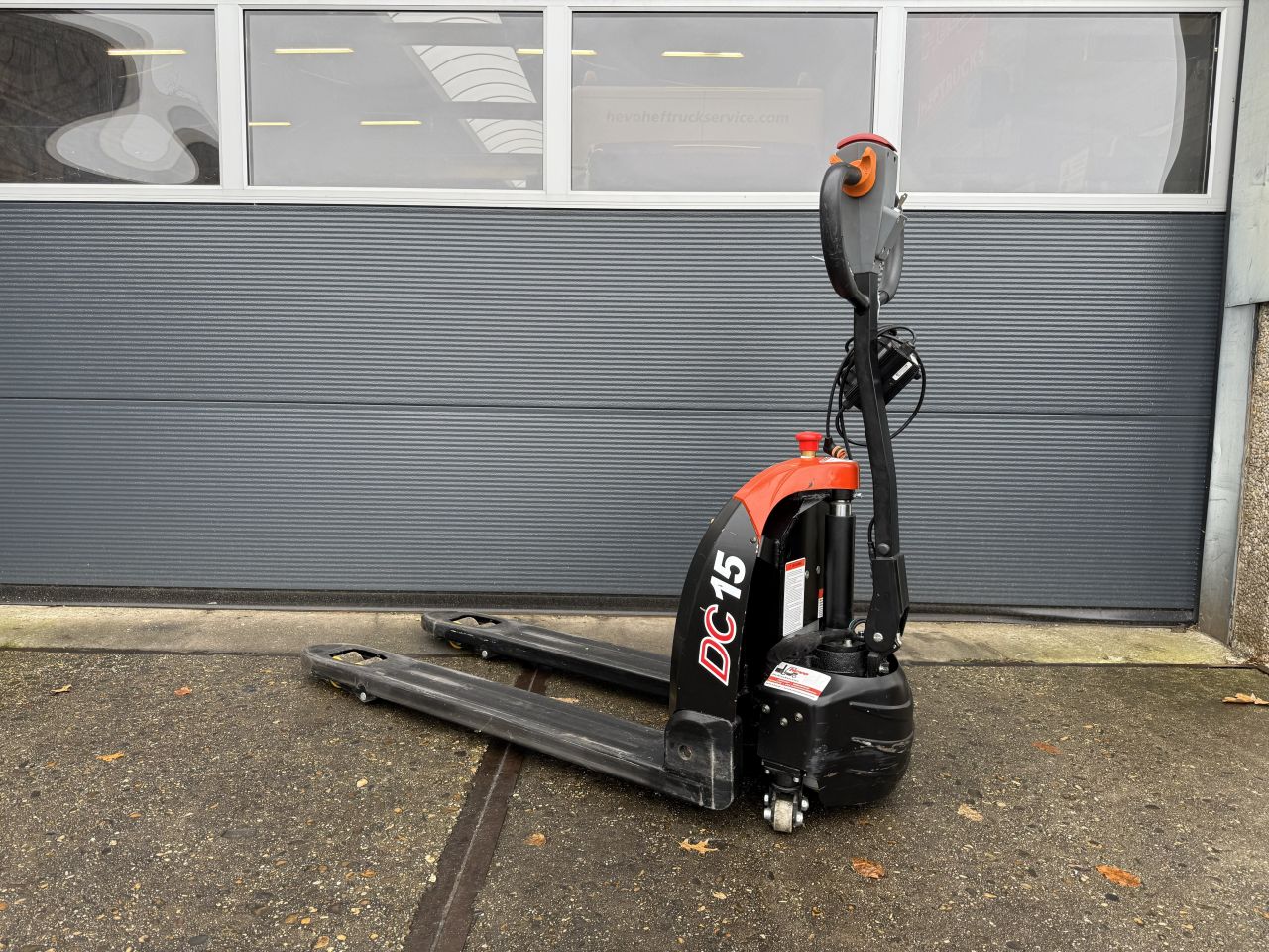 Gebruikte elektrische palletwagen 1500 kg Heli