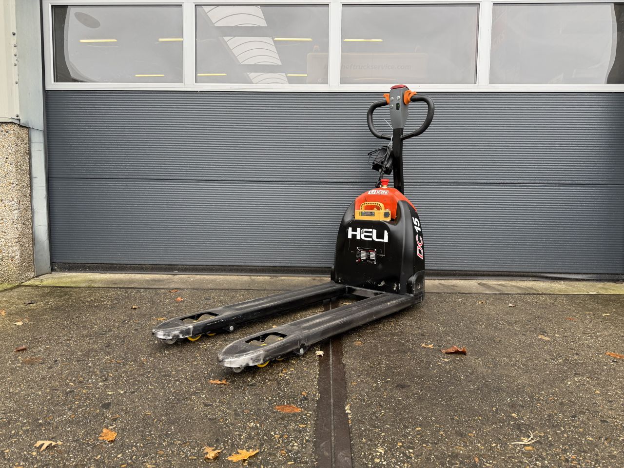 Gebruikte elektrische palletwagen 1500 kg Heli