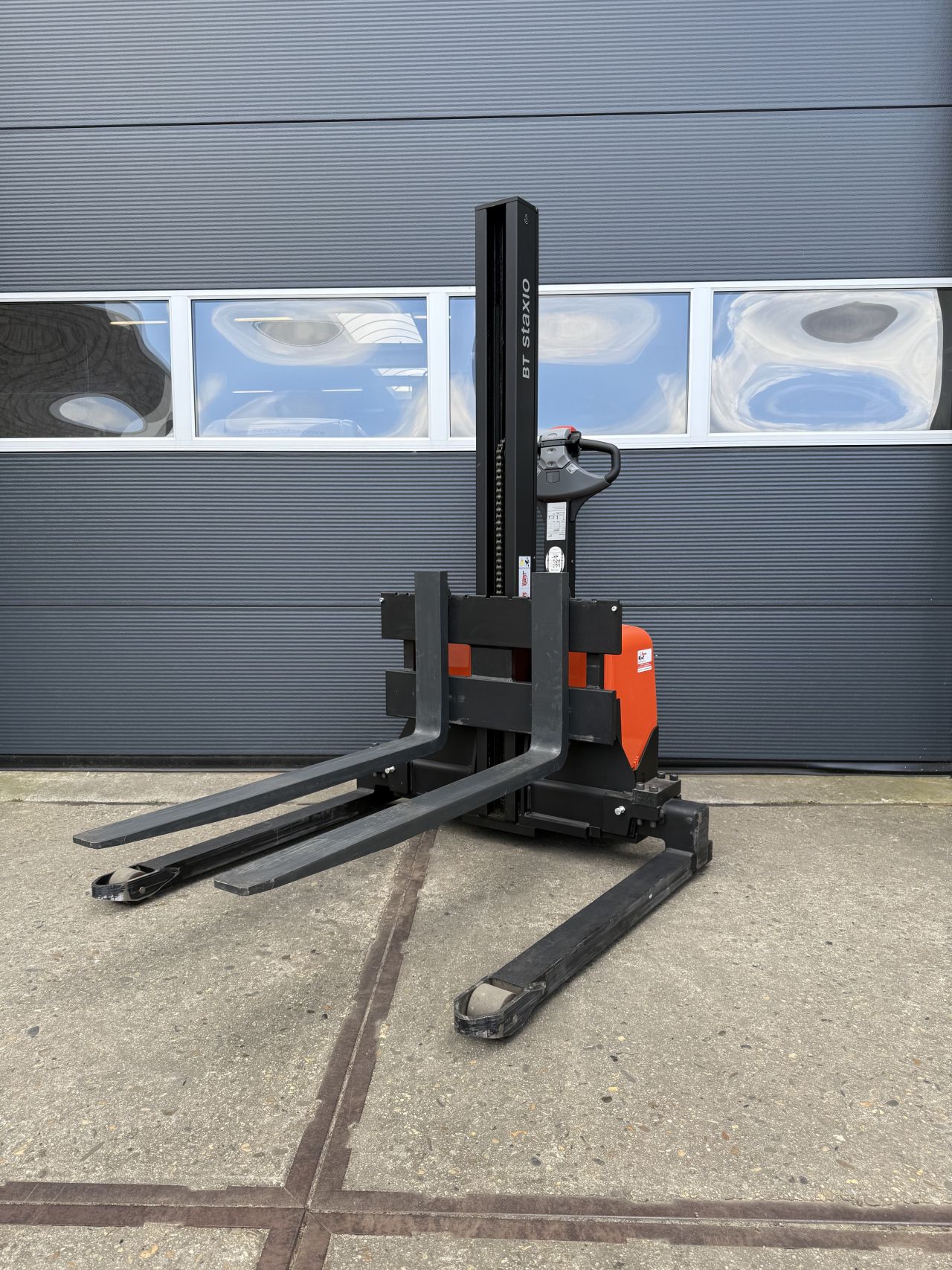 BT elektrische stapelaar HWE100S bouwjaar 2016, 117 uur