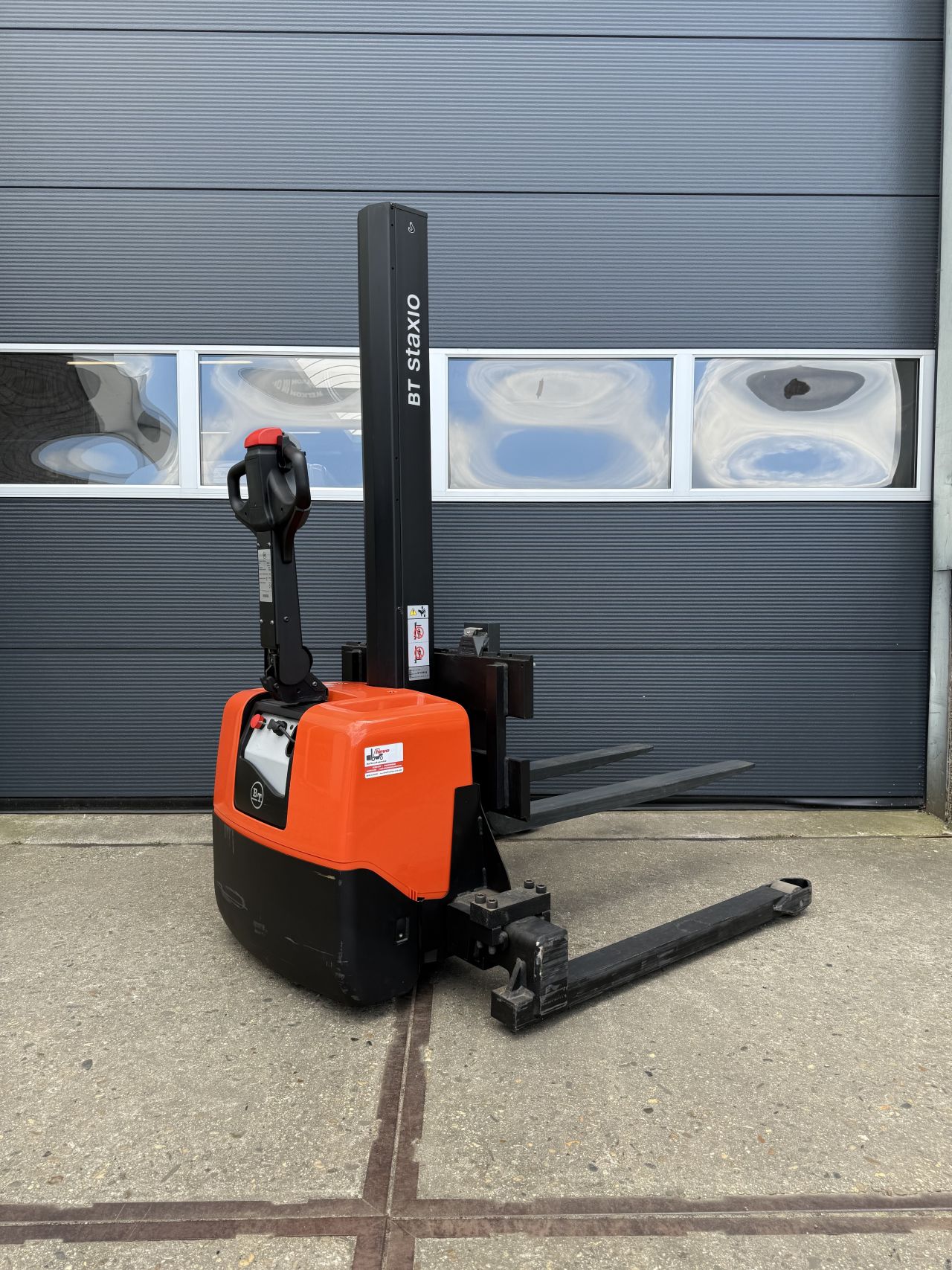 BT elektrische stapelaar HWE100S bouwjaar 2016, 117 uur