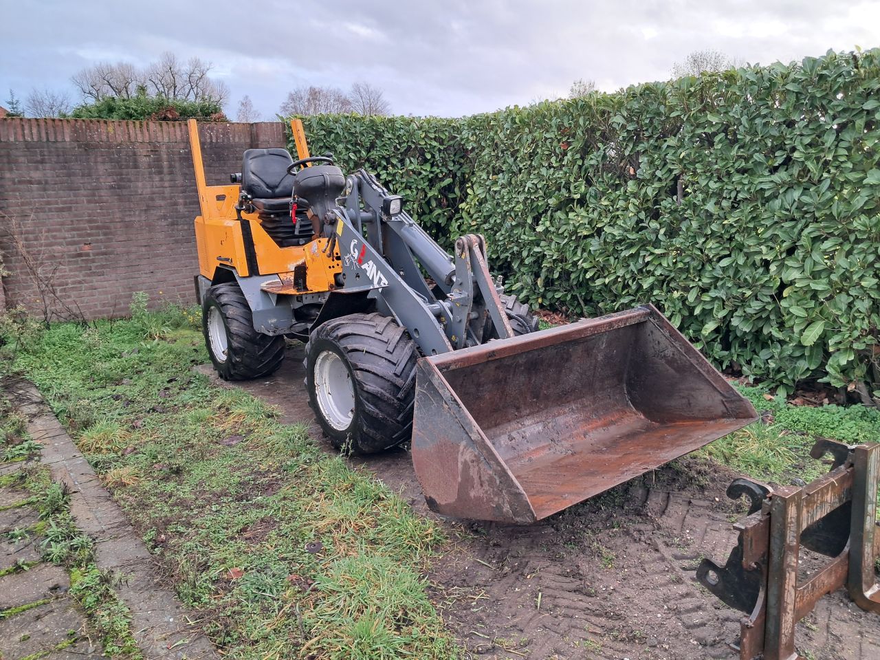 Giant V451T X-tra ( Bj 2009 ) Shovel / Loader / Palletlepels