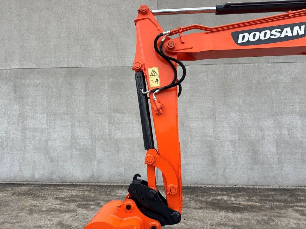 Doosan DX55-9C Diesel-Midi-Bagger 2017