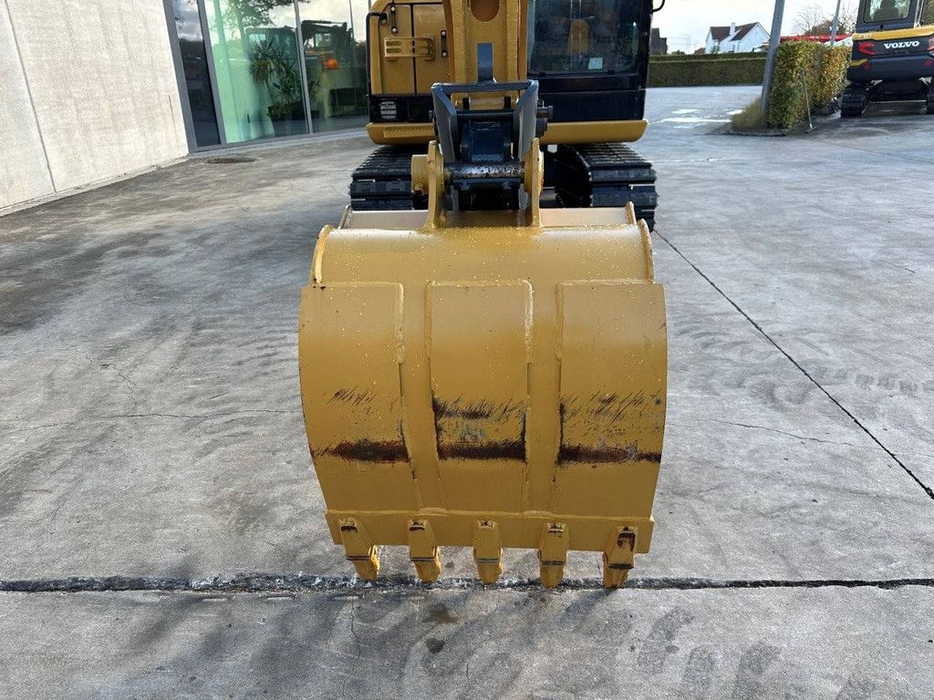 Midi excavator Caterpillar 305.5E2 Diesel 2015